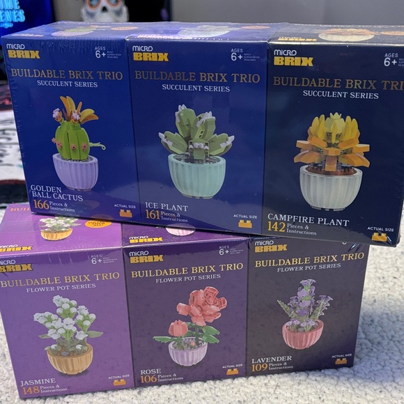 Micro Brix Buildable Plant Set - Picture 2 of 4